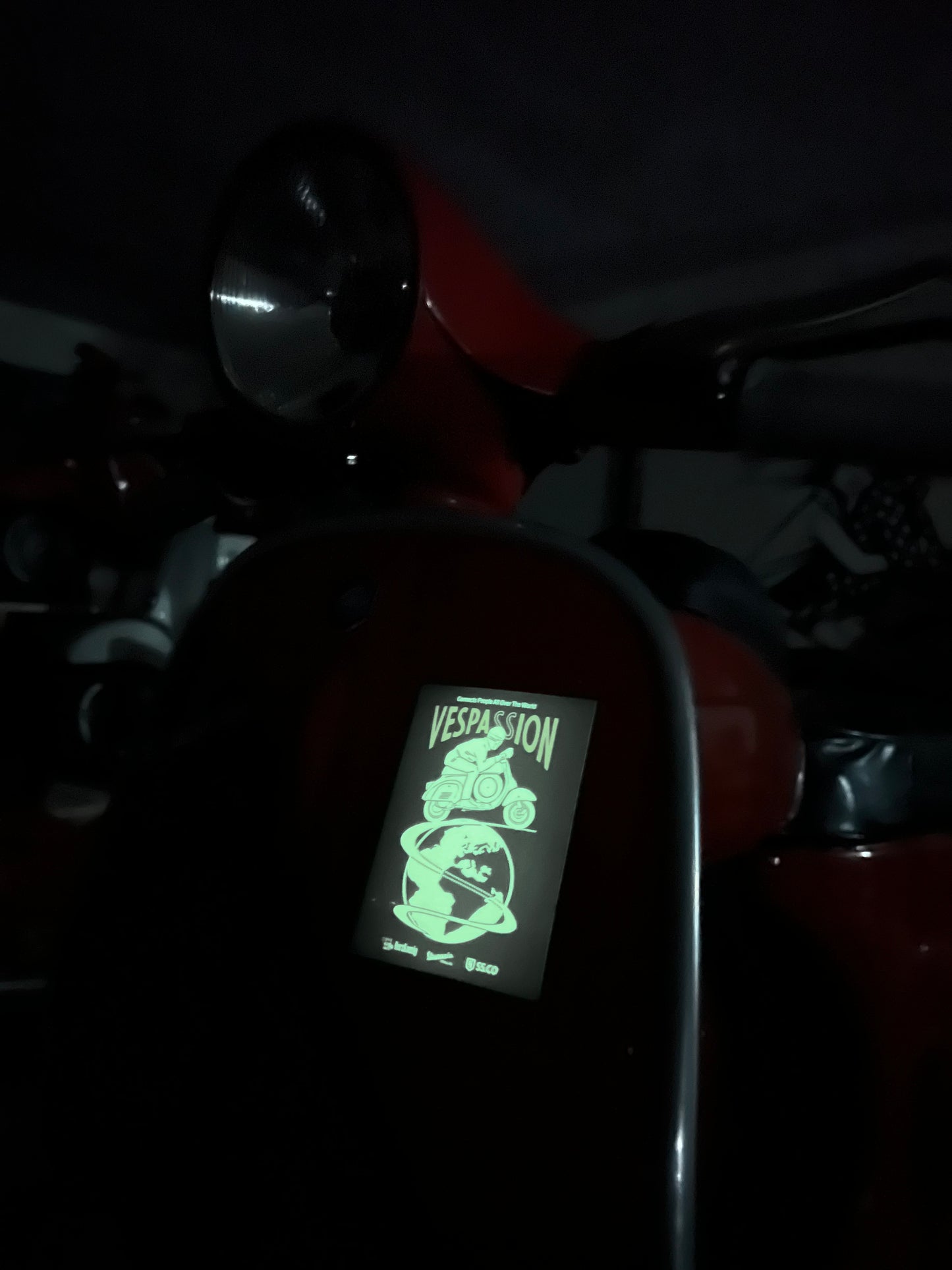 Glow-Sticker "VespaSSion"